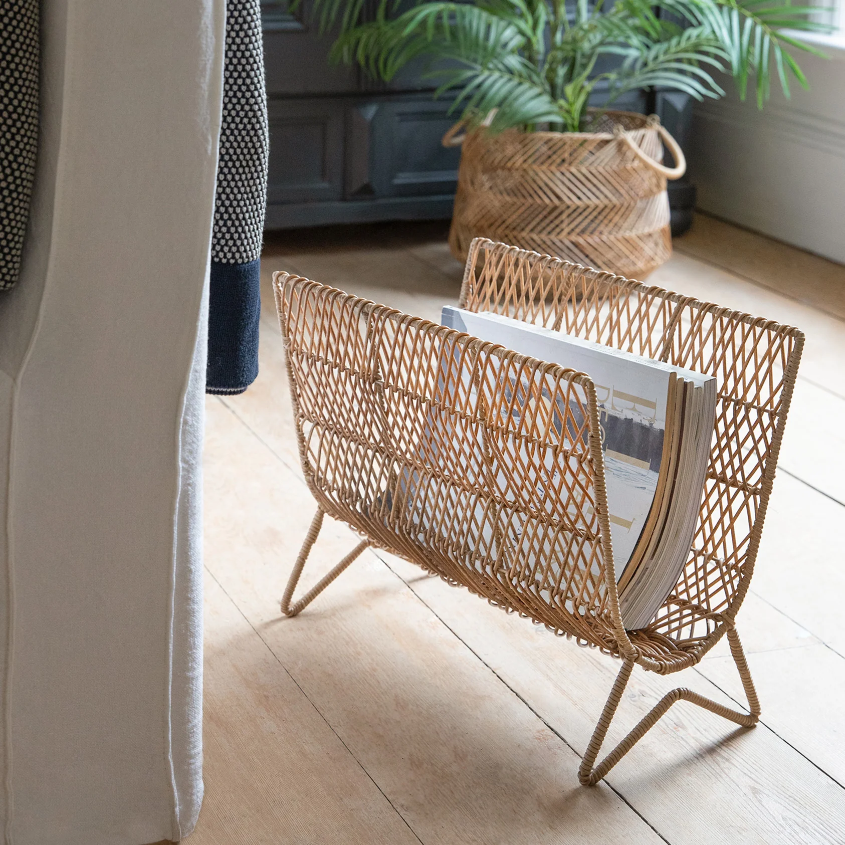 Magazine & Newspaper Storage